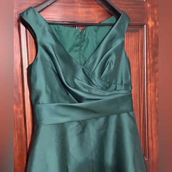 Alfred Sung Hunter Green  Off the Shoulder Satin Gown Size 14 $239 D811s - Picture 4 of 10